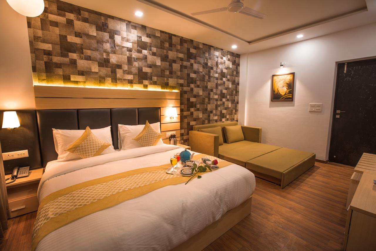 Kadamb Spritual Stay Vrindāvan Extérieur photo